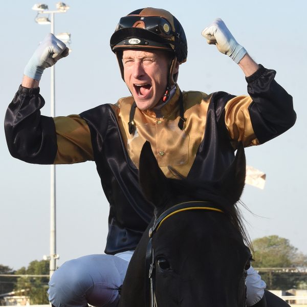 HADOUKEN’S DONE IT AGAIN: FAVOURITE SNAGS SECOND DARWIN CUP WIN